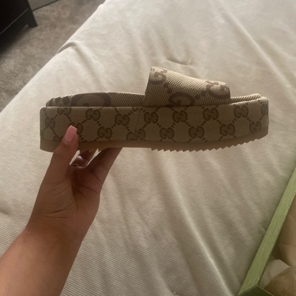 Gucci Platform sandals - Picture 1 of 4